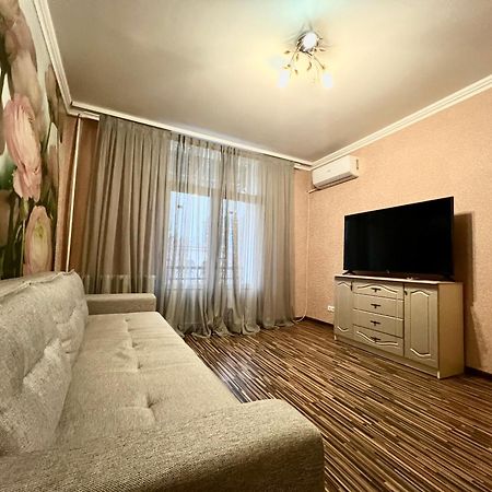Apartament Central In Chisinau! Buitenkant foto