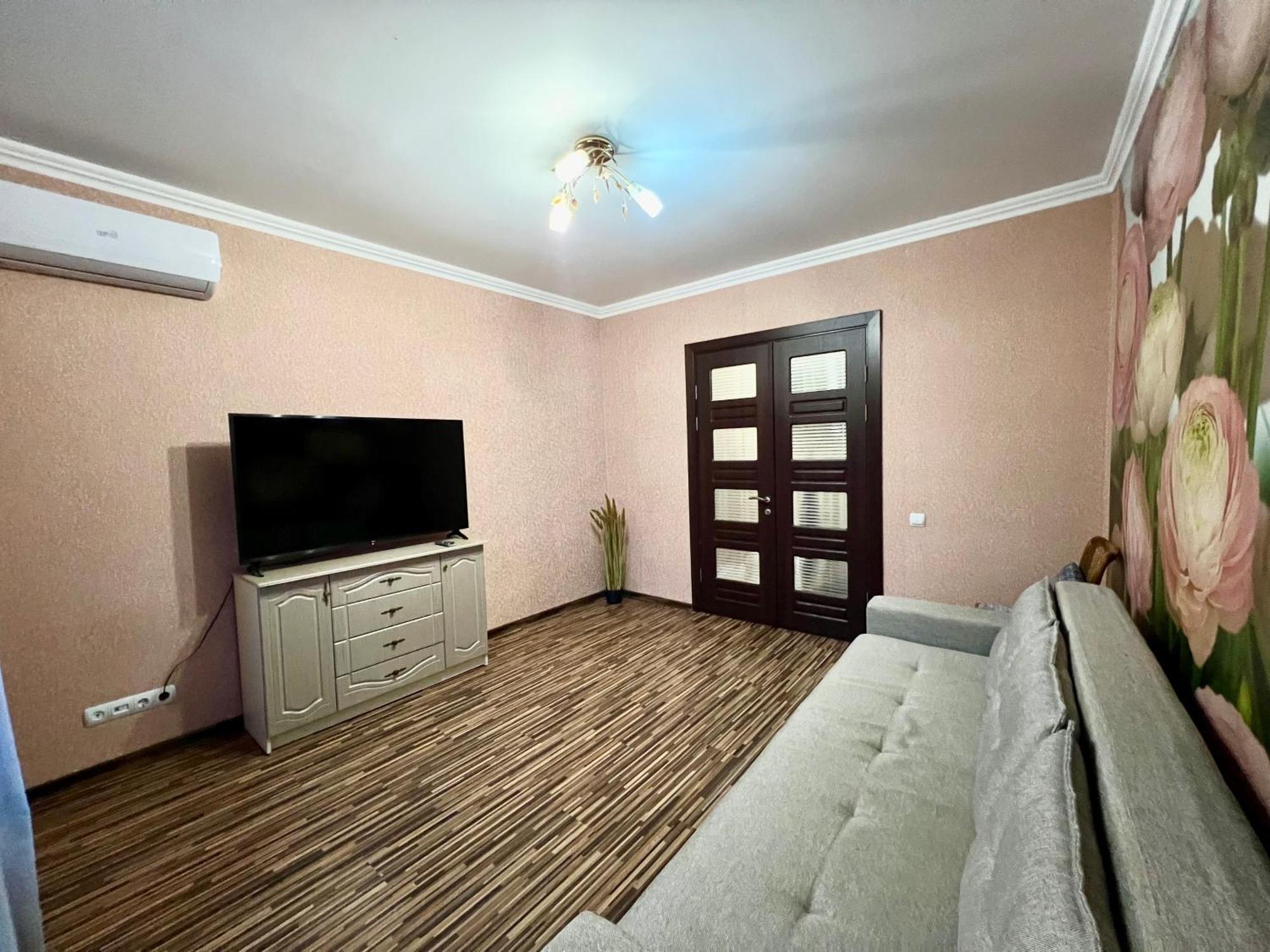 Apartament Central In Chisinau! Buitenkant foto